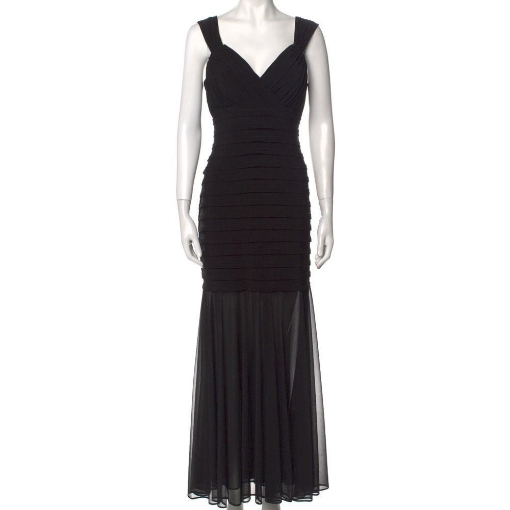 R&M Richards Black Ruched Sweetheart Maxi Dress